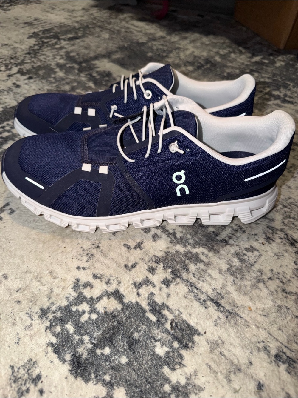 New On Running Men's Navy Cloud 6 lifestyle Running shoes size 10.5